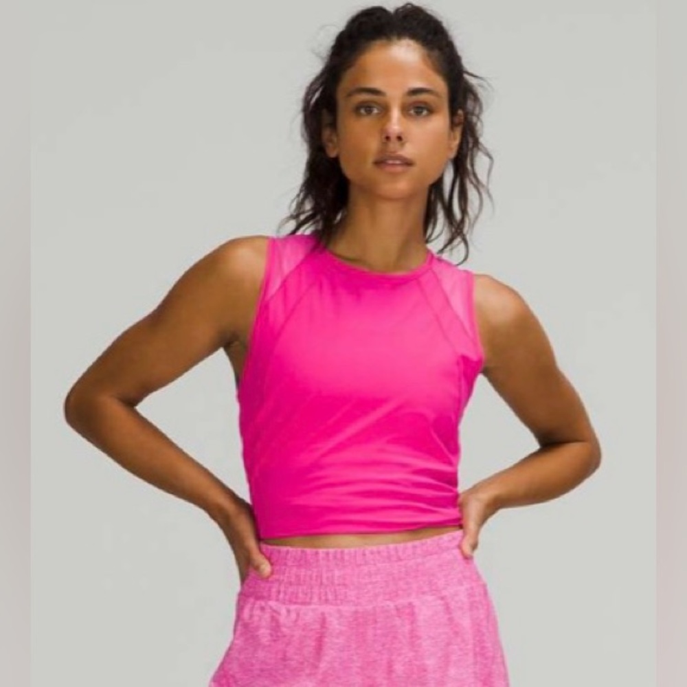 Lululemon NWOT sculpt tank size 6 sonic pink